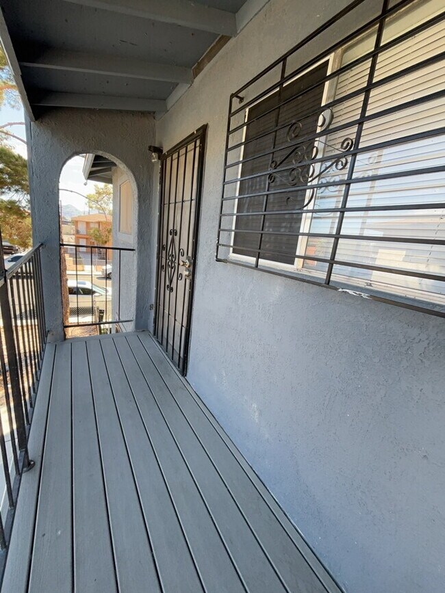 Building Photo - 1521 Cobb Ln