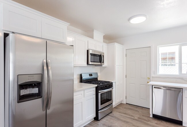 Foto del edificio - 942 E 65th St