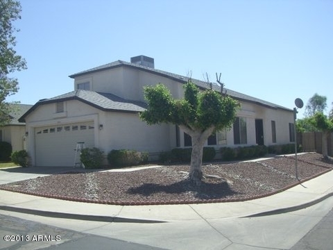 Foto del edificio - 5945 W Desert Cove Ave