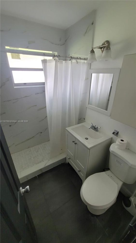 Foto del edificio - 3042 NW 27th St