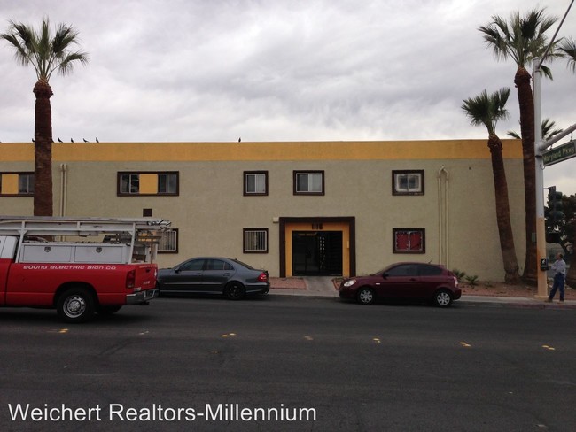 Building Photo - 1116 E Ogden Ave