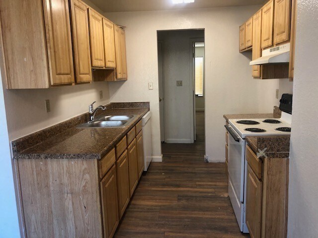Foto del edificio - 3950 Clear Acre Ln
