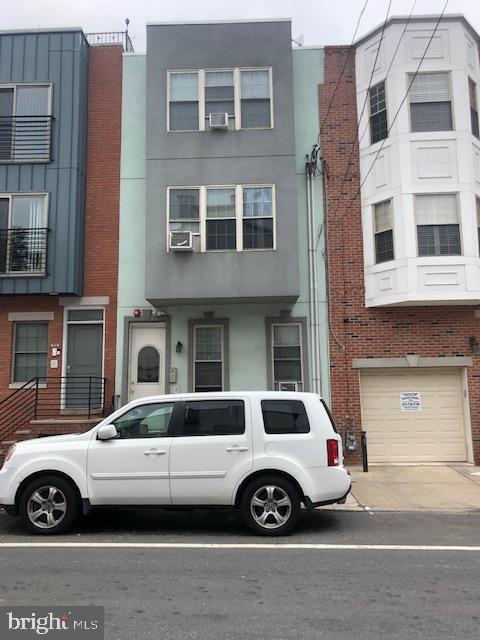Building Photo - 757 S 20th St