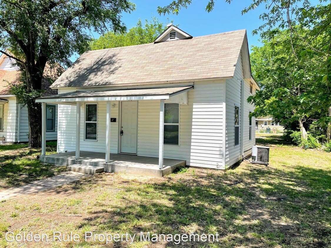 Primary Photo - 3 br, 1 bath House - 404 E 7th Ave