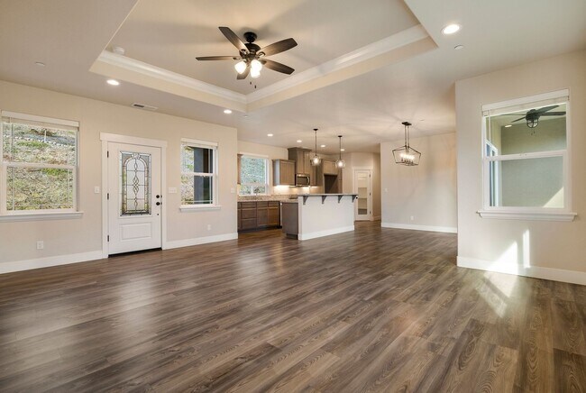 Foto del edificio - Discover your dream rental just minutes off the Skyway in beautiful Paradise