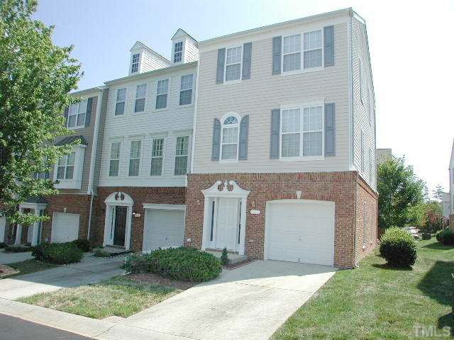 Primary Photo - 7030 Mead Ln