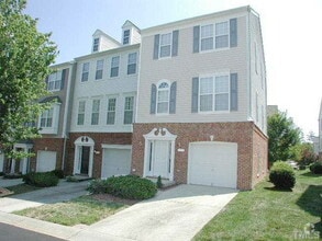 Building Photo - 7030 Mead Ln