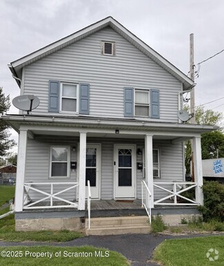 Building Photo - 204 Jackson St