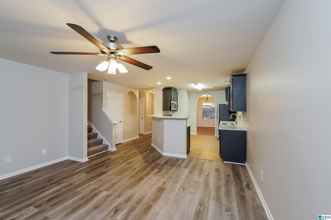 Foto del edificio - 220 Briar Ridge Ln