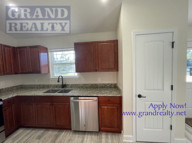Foto del edificio - Beautiful 3 Bed, 2 Bath New Rental Home wi...