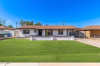 Building Photo - 1238 E Vine Ave