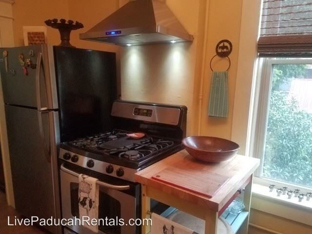 Foto del edificio - 329-331 Madison St