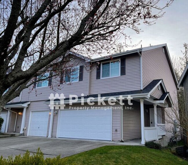 Easy Living Central Kitsap Townhome House for Rent in Bremerton, WA