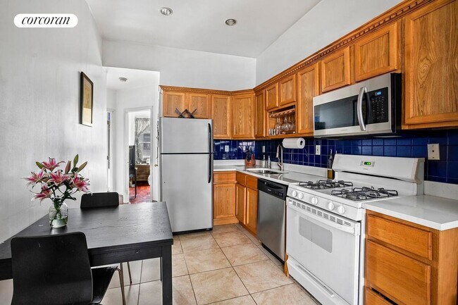 Foto del edificio - 504 W 168th St