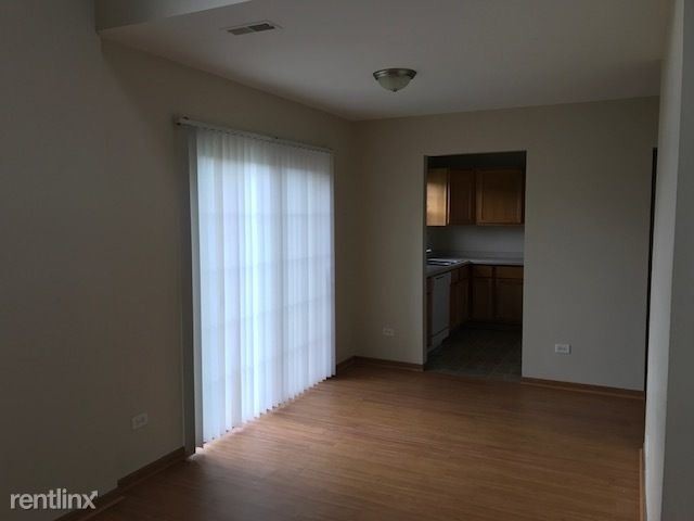 Building Photo - 3 br, 1.5 bath Townhome - 1523 Anderson Trail