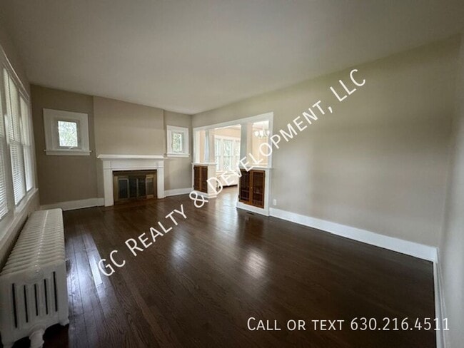 Building Photo - 2317 Maple Ave