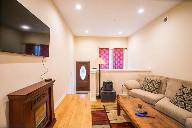 Photo - Graduate Hospital Three Bedroom Home