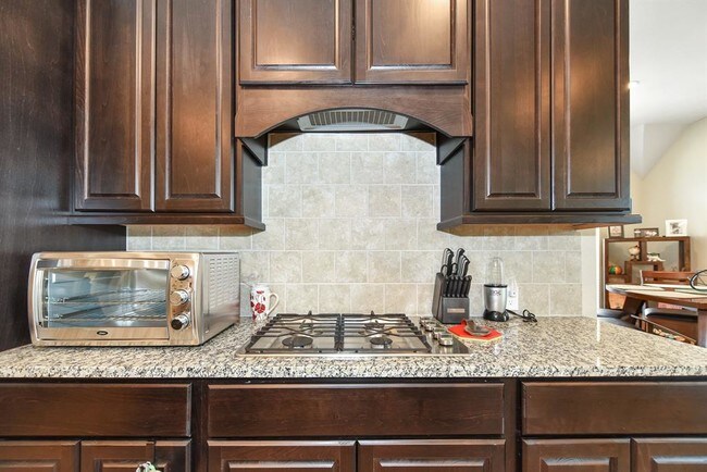 Building Photo - 9706 Carver Dr