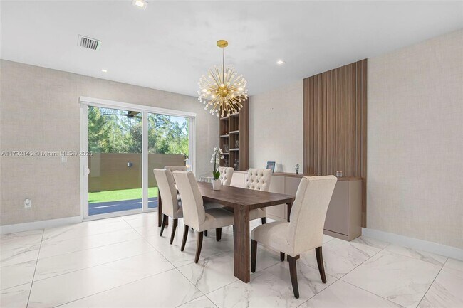 Foto del edificio - 10373 NW 68th Ter