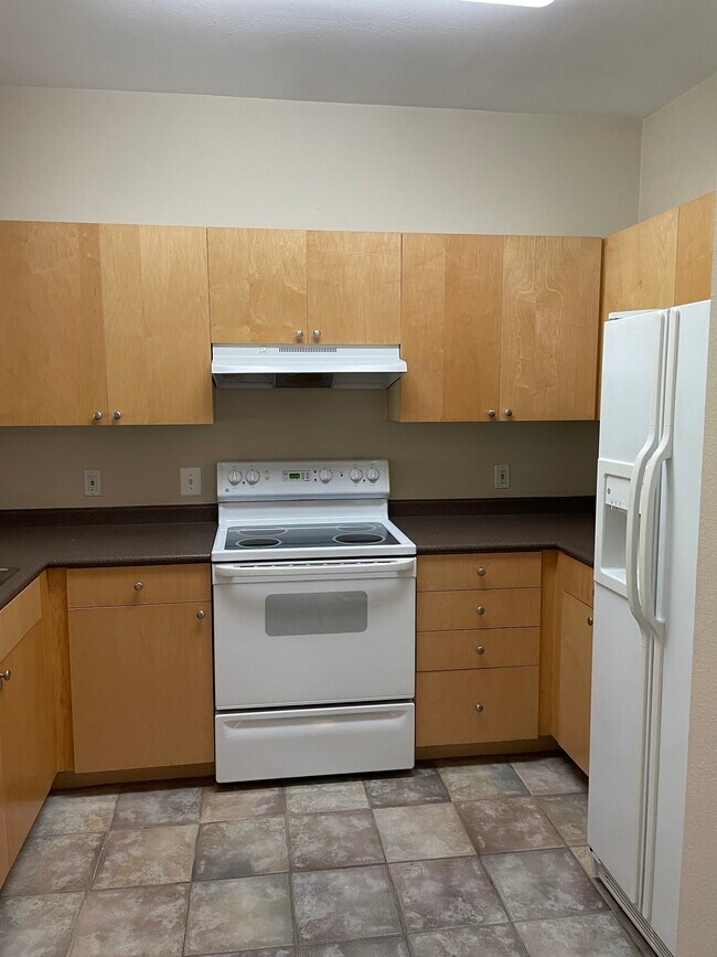 Kitchen - 3021 Nicosh Cir