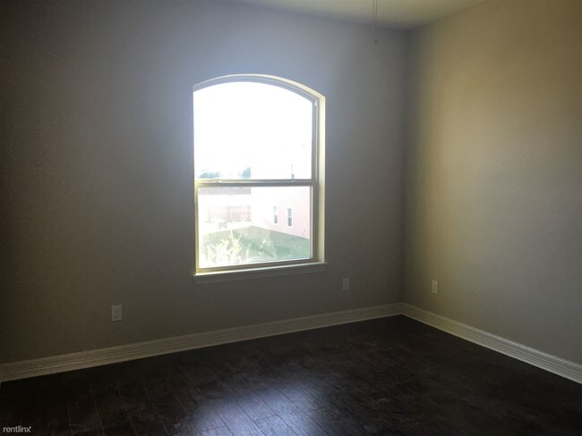 Building Photo - 1801 Toni Ln