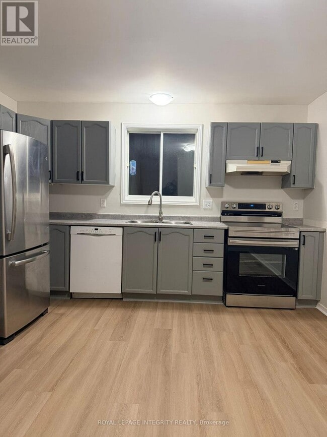 Photo du bâtiment - 274 Sandhill Rd