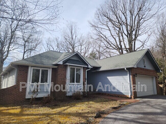Building Photo - 4000 Laurel Park Hwy