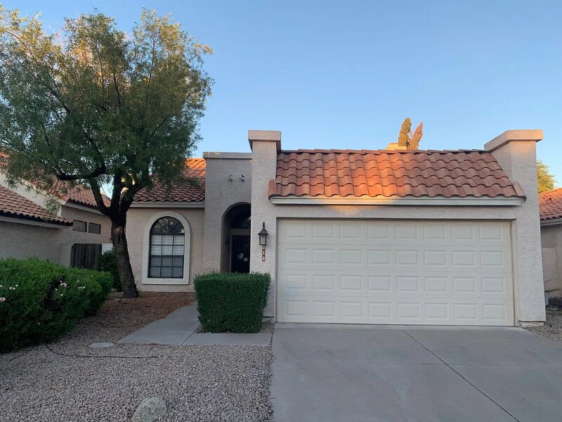 Primary Photo - 813 N Cholla St