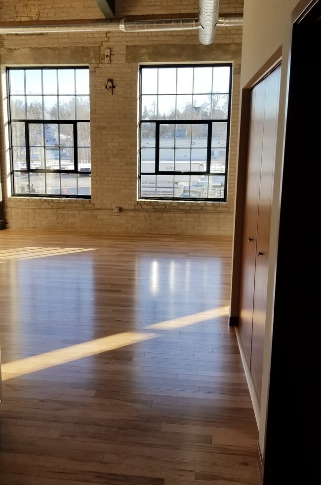 Woolen Mills Lofts Apartments in Appleton, WI