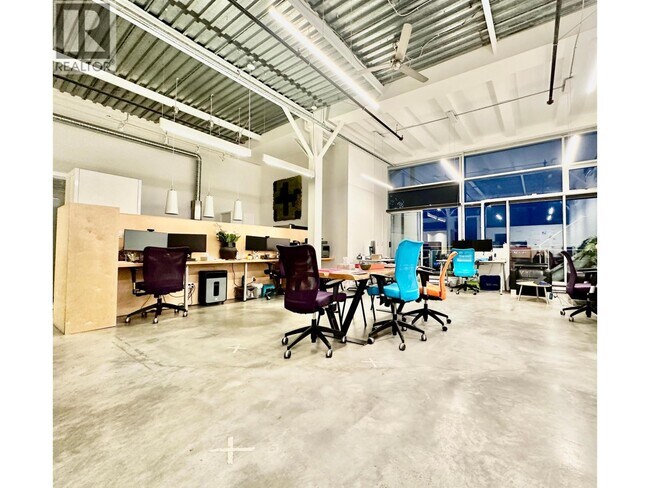 Photo du bâtiment - 55 E Cordova St