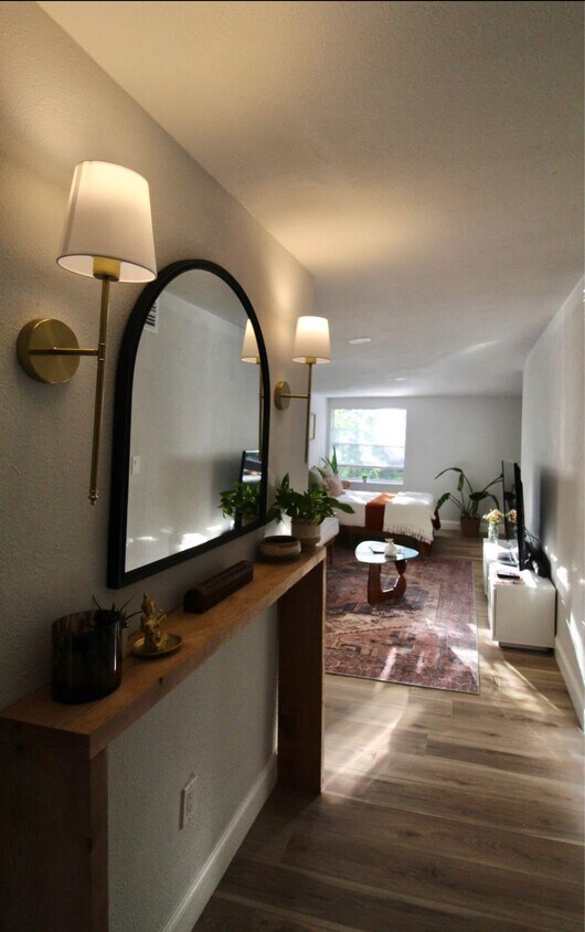 Foto principal - 2241 27th St S