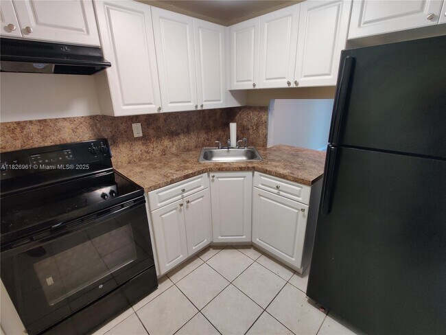 Foto del edificio - 4550 NW 9th St