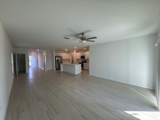 Building Photo - 11661 Radiant Shore Loop
