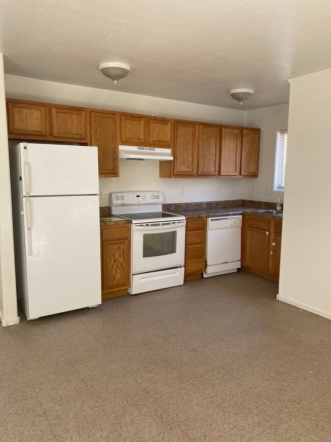 Building Photo - 1110 E Mohave St