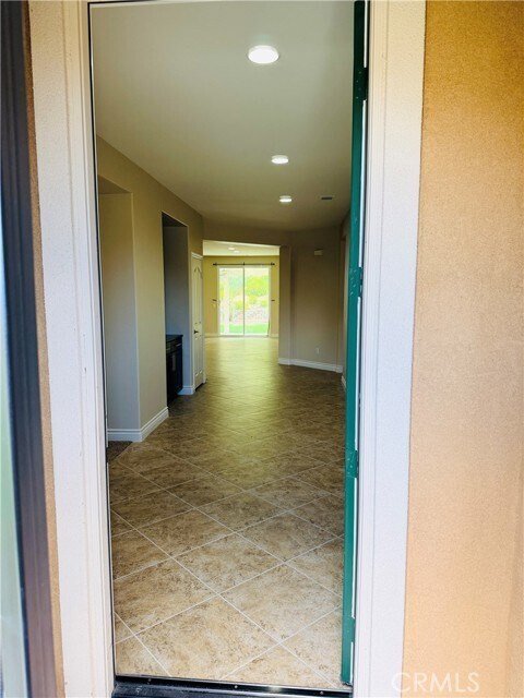 Building Photo - 42538 Bradshaw Dr