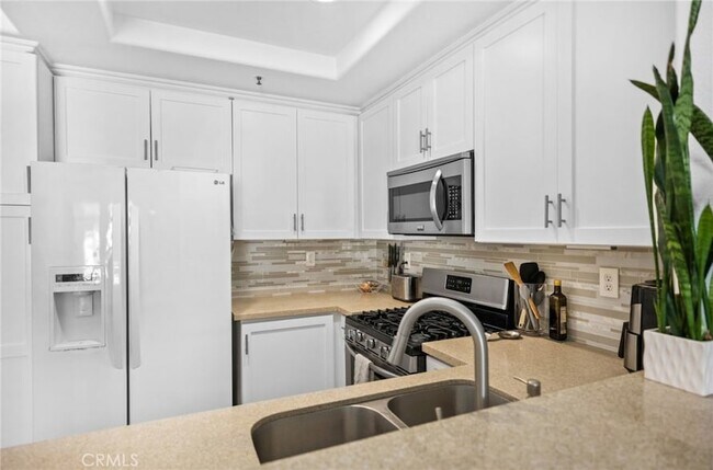 Foto del edificio - 65 Whippoorwill Ln