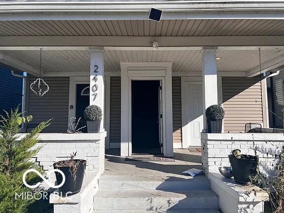 Foto del edificio - 2407 N Capitol Ave