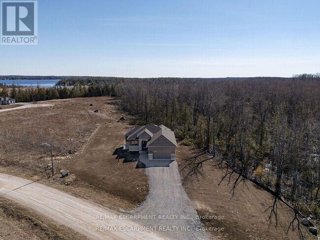 Photo du bâtiment - 580 Patterson Rd