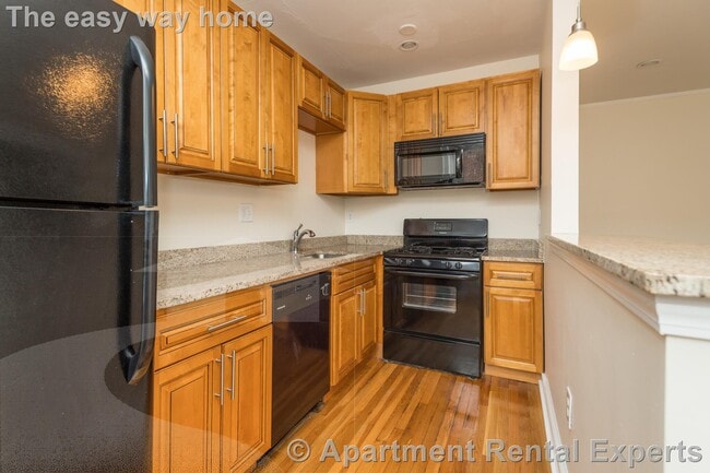 Building Photo - 138 Highland Ave
