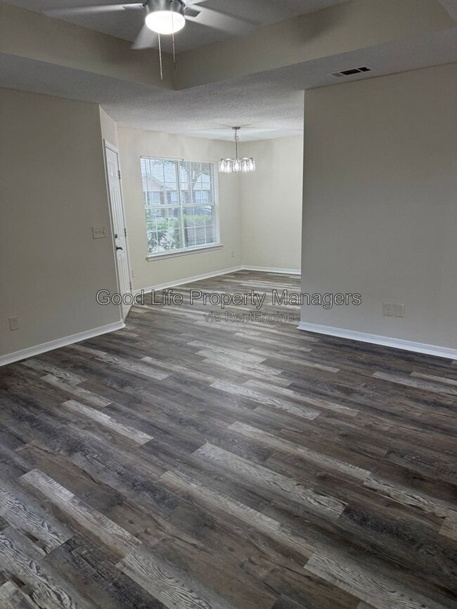 Building Photo - 9980 Bowman Ave