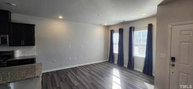 Building Photo - 5337 Arkose Dr