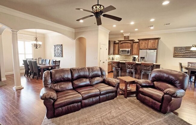 Foto del edificio - Beautiful 3 bed/3 bath home in Gardens of ...