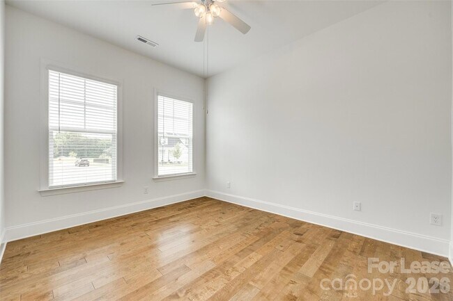 Foto del edificio - 13702 Tranquil Day Dr