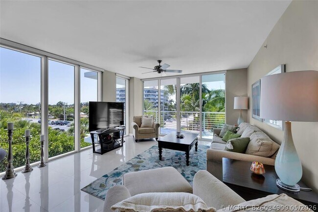 Foto del edificio - 2821 N Ocean Blvd