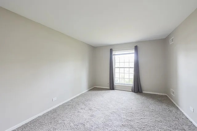 Building Photo - 5200 Carriage Way Dr