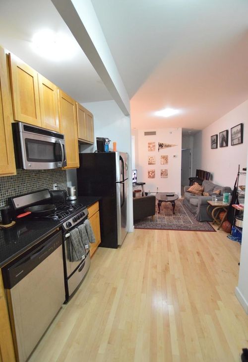 Building Photo - 364 W 119th St