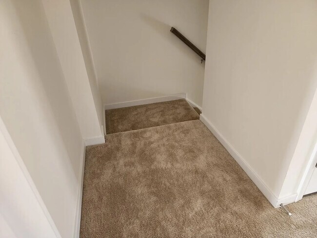Building Photo - 12229 Dutch Elm Cir