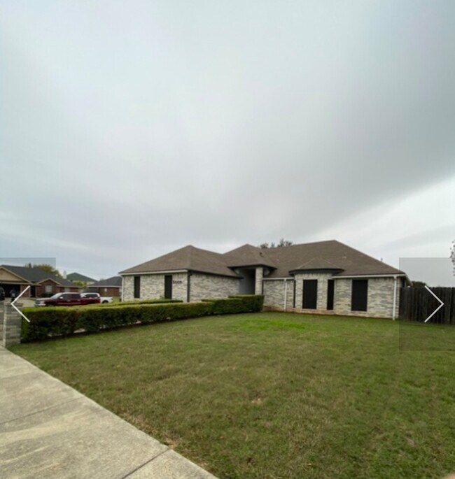 Foto del edificio - 5009 Chad Dr