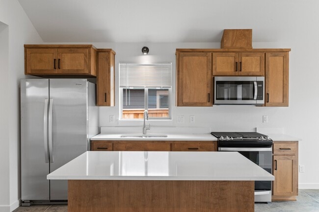 Building Photo - 109 Gangnes Dr