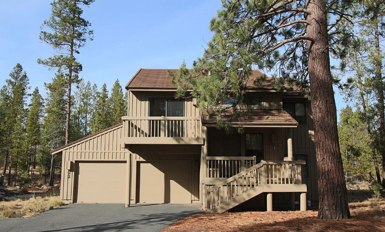 Primary Photo - Spacious 3 Bed/2 Bath Home in Sunriver - M...